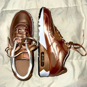 Rose Gold Nike Air Maxes US 5Y